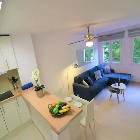 Sunny Coastal Hideaway Appartement *